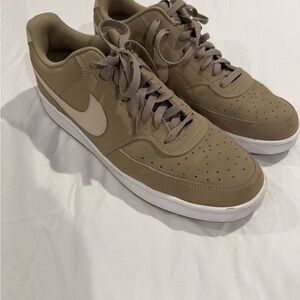 Nike Men’s Low-Top Sneakers in Taupe and Beige